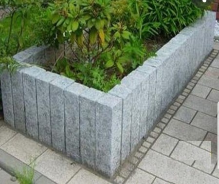 10706
