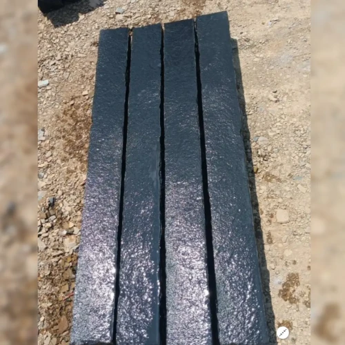 Prejsť na produkt Palisáda štiepaná | Hrana Kadappa Black Limestone 100x10x10 cm