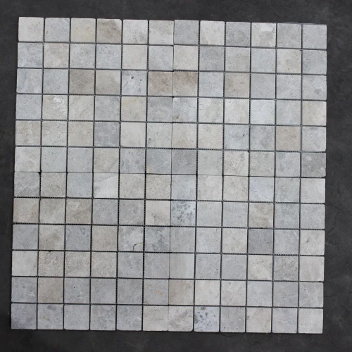 Prejsť na produkt Dekoratívna kamienková mramorová tundra šedá mozaika 4,8x4,8x1 cm