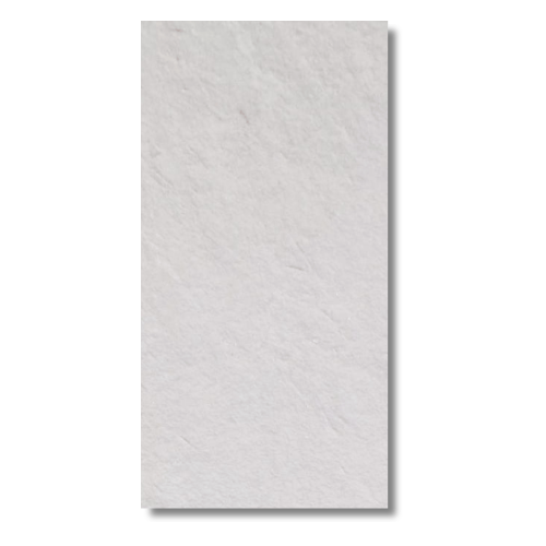 Prejsť na produkt Kamenná dyha z bieleho kremenného mramoru 122x61x0,2 cm