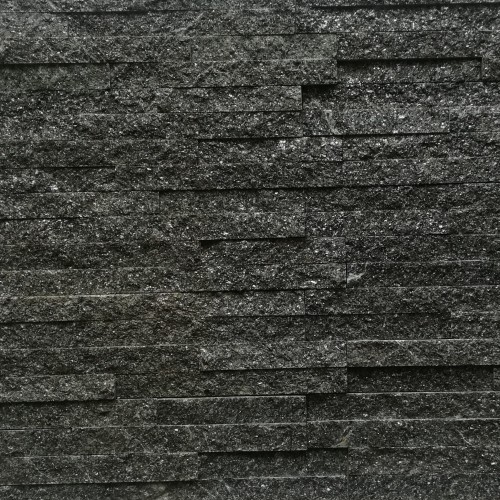 Prejsť na produkt Fasádny kameň - dekoračný čierny kremenec Stackstone Black 10x36 cm
