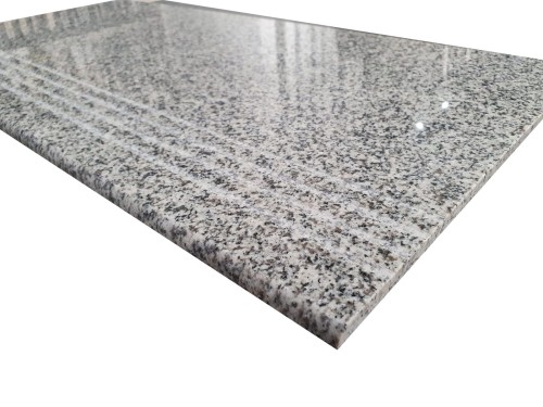 Prejsť na produkt Drážkovaný žulový obklad na schodisko G603, leštený 30,5x61x1